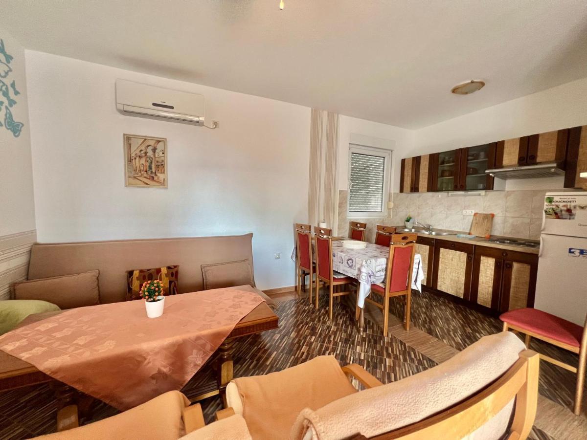 Apartmani Marija Драмаль Экстерьер фото